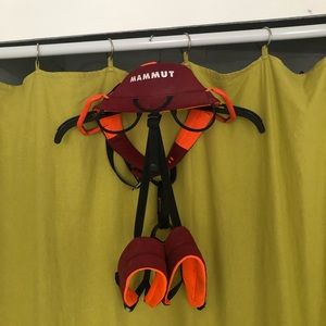 Mammut Togir 2.0 women’s harness size small